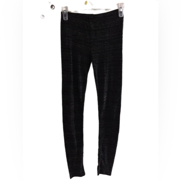 Gray Textured Leggings - Picture 1 of 6